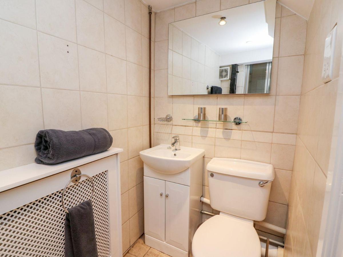 Triangle Inn Coachouse Rhayader Bagian luar foto